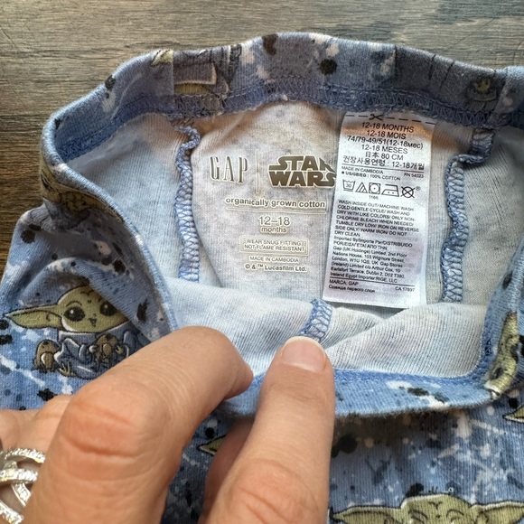 Gap Star Wars and city pajama bundle 12-18month - Picture 6 of 15